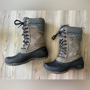 The North Face Shellista II Gray Black Lace Up Winter Boots Women Size 5